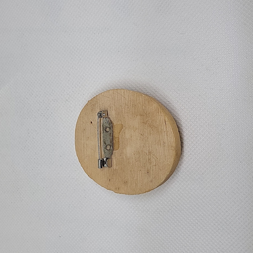 Large Brooch - Picture 2 of 2